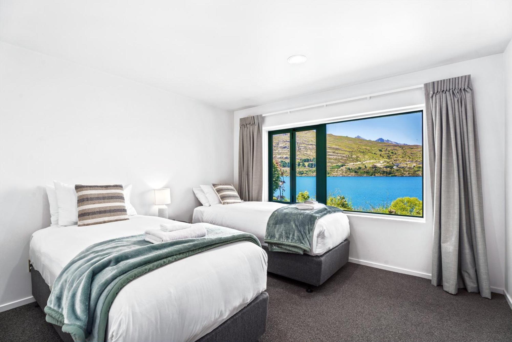 Lakefront Living At Remarkables Retreat - Eight Queenstown Exterior photo