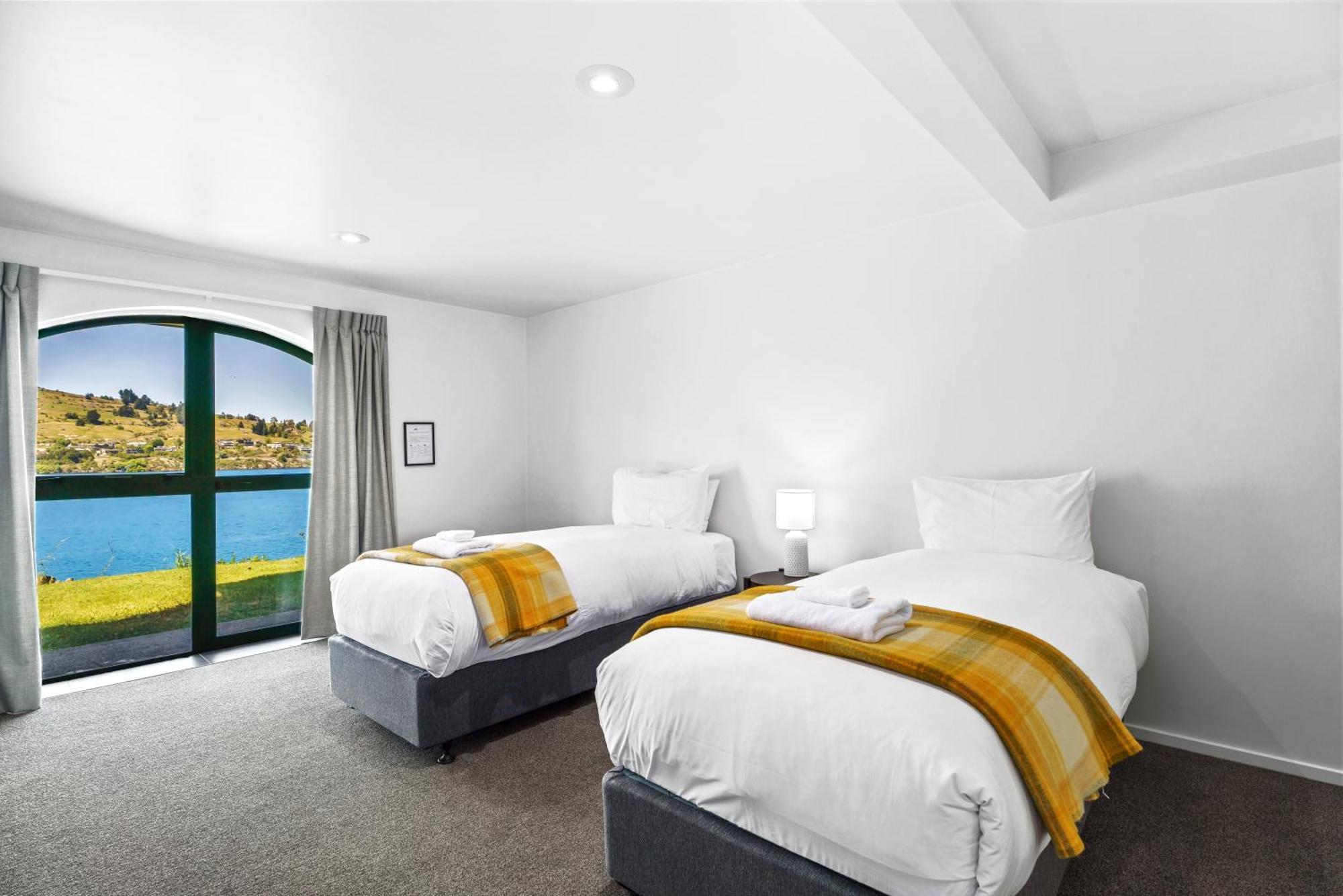 Lakefront Living At Remarkables Retreat - Eight Queenstown Exterior photo
